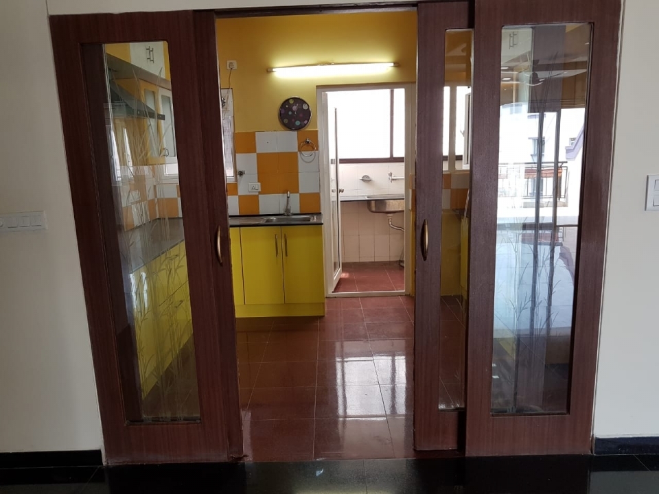 4 bhk penthouse measuring 3460 sqft for rent in mantri splendor