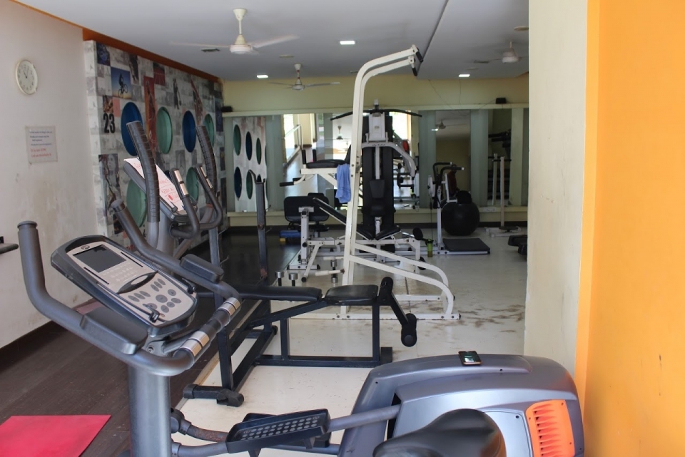 spacious 4 bhk penthouse for rent in mantri splendor, geddalahalli