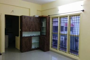 spacious 2 bhk flat for sale in yashaswini golden meadows apartment, hennur main road