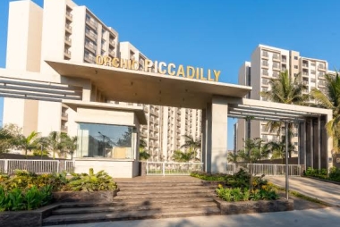 2 bhk semi furnished flat for sale in goyal orchid Piccadilly, chokkanahalli, thanisandra main road,